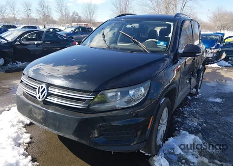 2015 Volkswagen Tiguan S z USA, uszkodzony, nr VIN WVGAV7AX3FW593963